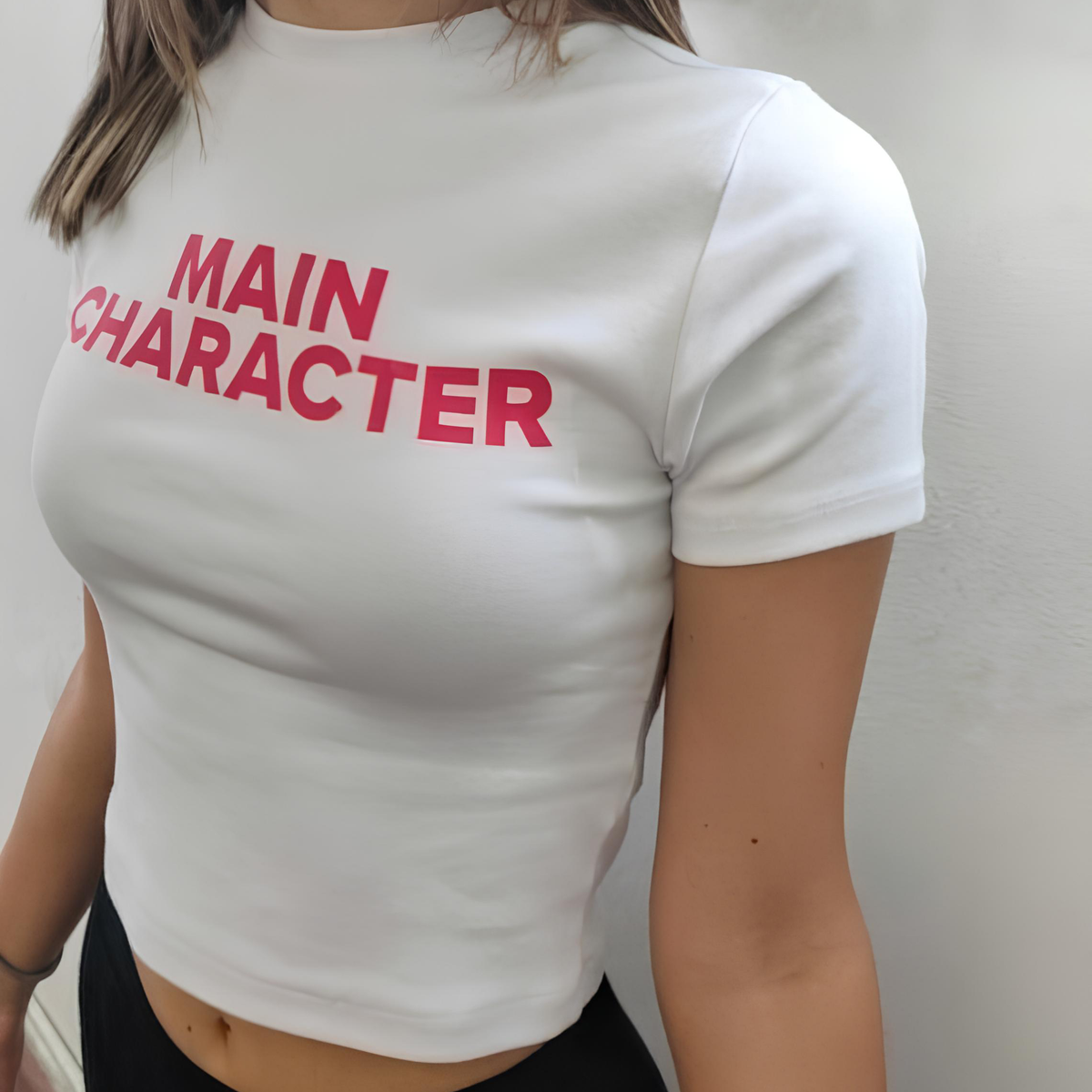 MAIN CHARACTER | WHITE CROP TEE